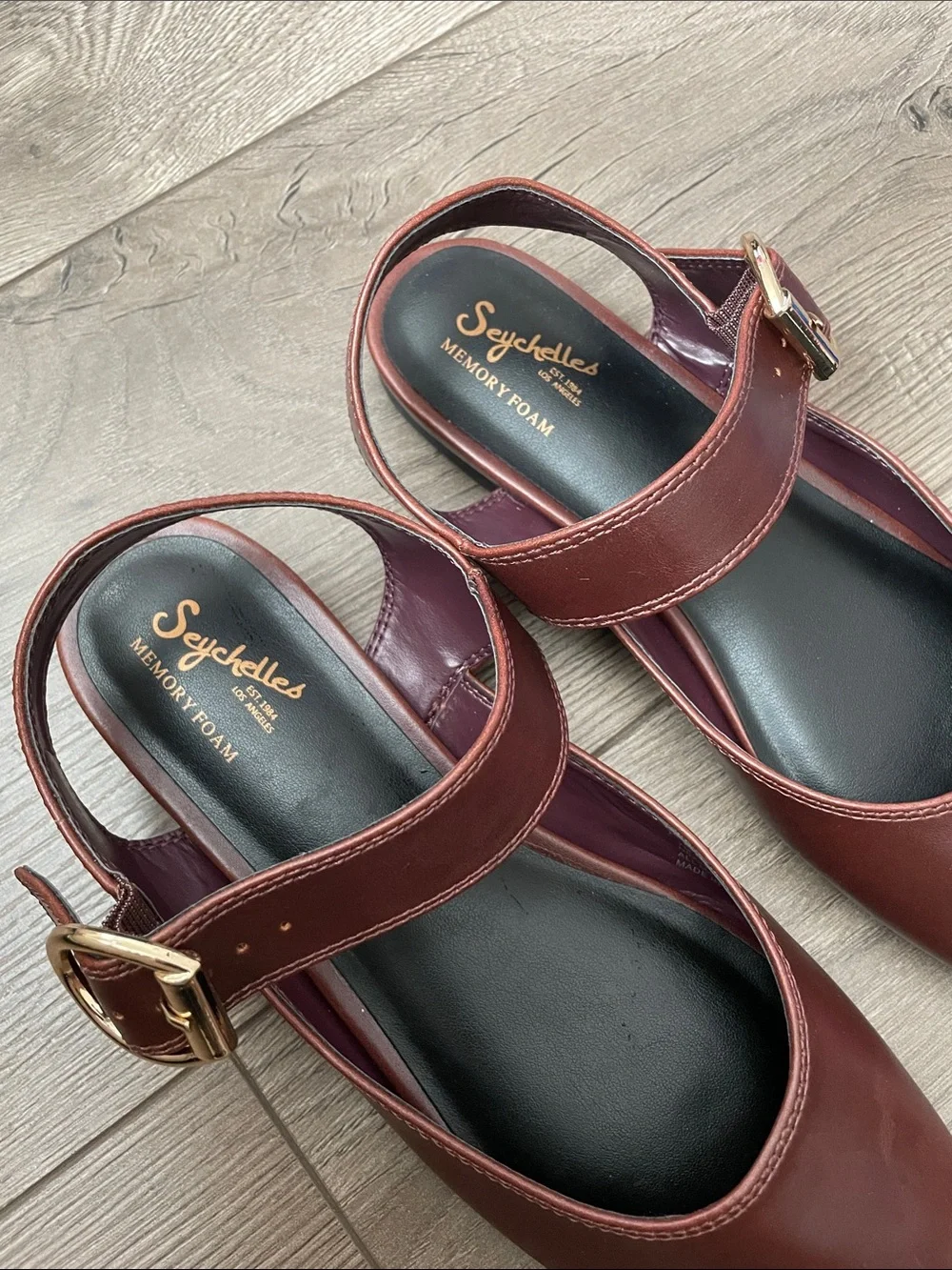 Seychelles Marion Slingback Memory Foam Ballet Flats with Gold Buckles Sz:7